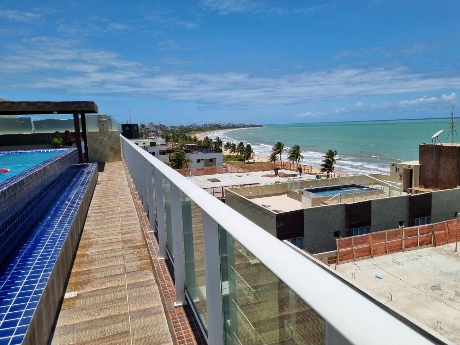 Confortável Flat com piscina de borda infinita na cobertura Cabedelo Esterno foto